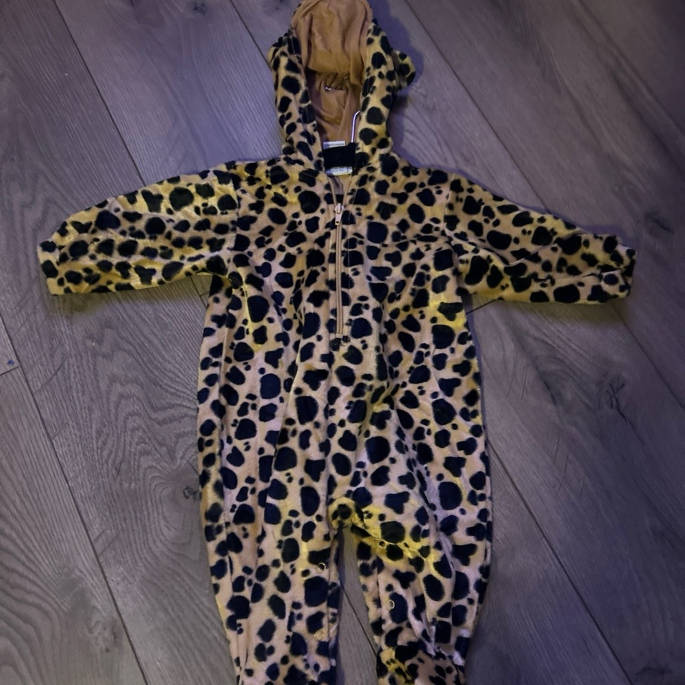 Le Top Animal Print Hooded Outfit